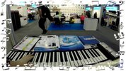 Musikmesse 2014 estfa GOPR0096 Istanbul Becken ss 0414 R rollbares Keyboard.jpg
