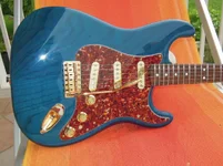 Strat a.webp