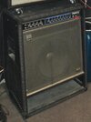 Roland-Studio-Bass-100-farb.jpg