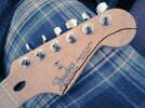 800px-Stratocaster_headstock.jpg