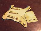 fender60_relic_pkgrd4.jpg