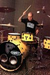 TravisBarkerdrumset2.jpg