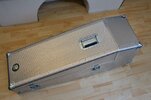 - Triple Row Case für 3 E-Gitarren