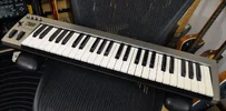 - Masterkey 49 Midi Keyboard