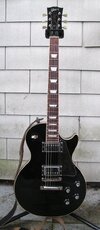 Gibson Les Paul Standard Ebony 2004.jpg
