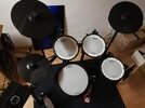 Roland TD-17KL E-Drum Set inkl. Fußmaschine + Teppich