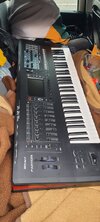 Roland fantom 6 Digital Workstation 2 Jahre alt und läuft einwandfrei