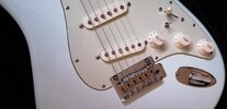 Modifikation Strat Classic Player 60s -> Stahl-Vibrato-Block und Schaltung 7-Sounds