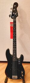 Player P-Bass Ebony BLK Ltd