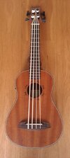 Ortega Lizzy-BS-GB Bass Ukulele bundiert Preamp