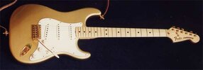 fender_strat_1982.jpg