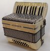Hohner Imperial II (weiss).jpg