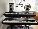 Yamaha P-525 & Roland FP-30 2.jpg