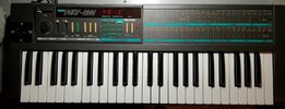 Synthesizer Korg Poly 800