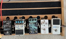 Pedalboard 2 E-Gitarre.webp