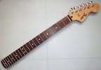 E-Gitarrenhals, gerne defekt oder verzogen, für Dekorationszwecke gesucht