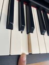 yamaha-clp675-4.jpg