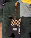 Squier by Fender Avril Lavigne Signature