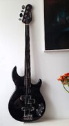 Yamaha BBN4F (fretless, aktiv)