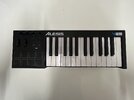 ALESIS V25 Midi-Controller
