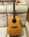 Crafter Akustik Gitarre 100% solid top