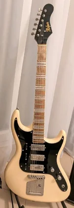 Höfner Galaxie HCT-GLX-W 2010.webp
