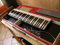 Novation Controller sitzt.webp