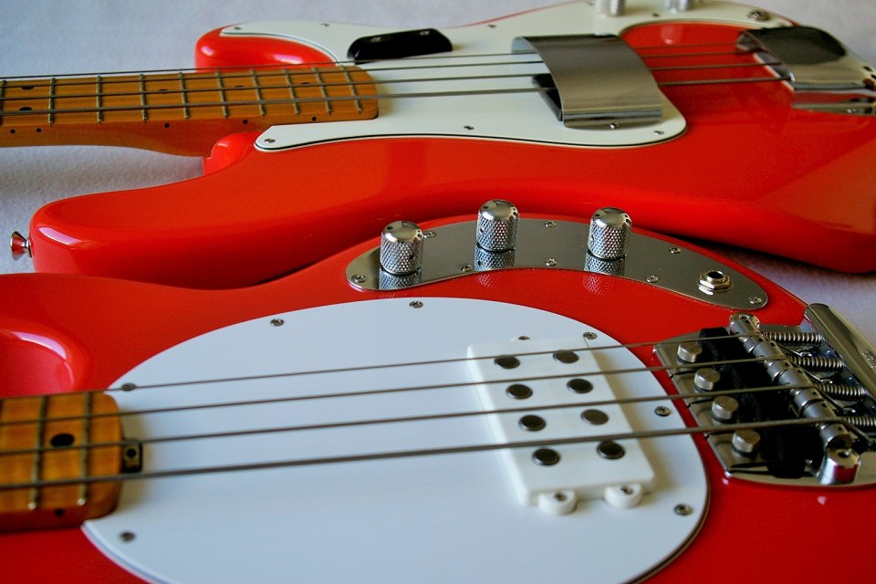 Stingray Classic 4 | Fender Classic 50s Precision Bass