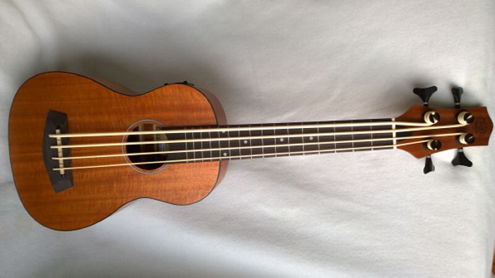 - Bass Ukulele UK-BM1R