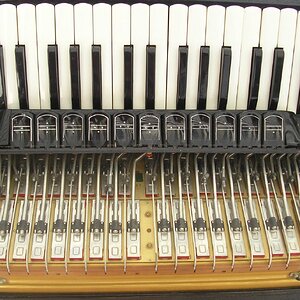 Hohner Atlantic IV DE LUXE - 2 -.jpg