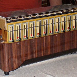 Helikonbass Beltuna Alpina.jpg