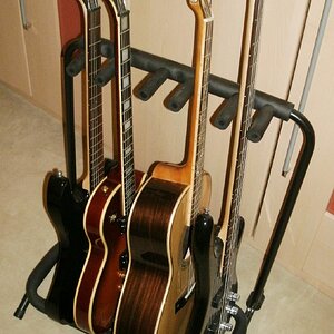 Gitarrenstaender_02.jpg