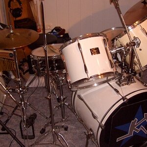 drumset1.jpg