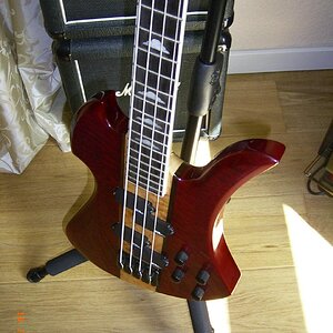 B.C.Rich MockingBird Classic Heritage NT Trans Red 10.jpg