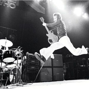 -Pete-Townshend-rock-guitar-legends-32184743-800-600.jpg