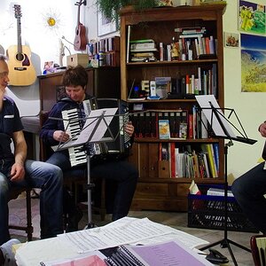 Mit _Gesang_und_Begleitband.JPG