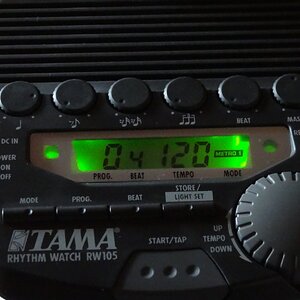 TAMA rhythm watch ausleuchtung.JPG