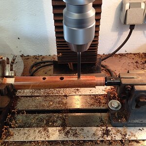 10 tonloecher bohren.jpg