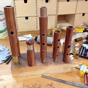 11 tonloecher gebohrt.jpg