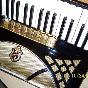 hohnerLucia3Pgekauft-Okt.2015 012.JPG