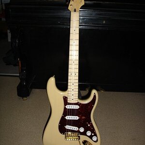 Fender Player Deluxe 2007.jpg