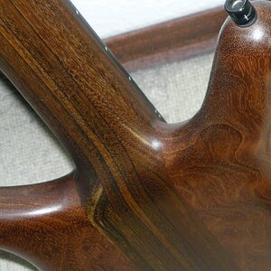 Thumb Hals-Korpus-Ãbergang von hinten.JPG