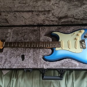 Am. Elite Unbox (4).JPG