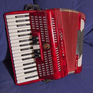 Scandalli Cantora72.jpg