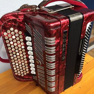 Hohner Riviera IV s (1).JPG