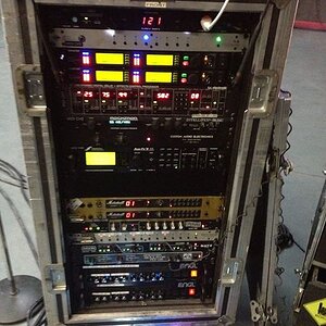 [2015] Rack Vivian Campbell.jpg