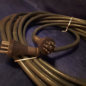 Yamaha RA Verbindungskabel.jpg