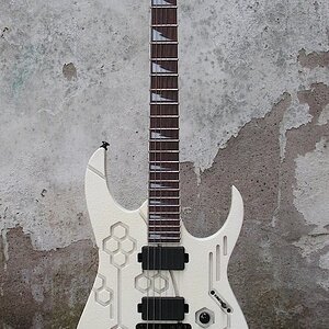 Ibanez RG420 EG BWH 2008.jpg