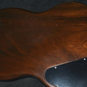 gibson_eb-0_back.jpg