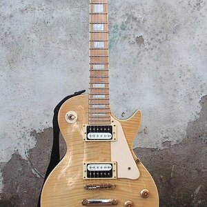 B&CH Les Paul Custom natur.jpg